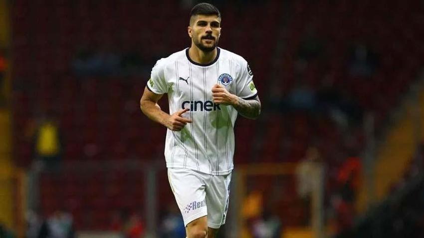 Şampiyon Trabzonspor 4 transferi KAP'a bildirdi!