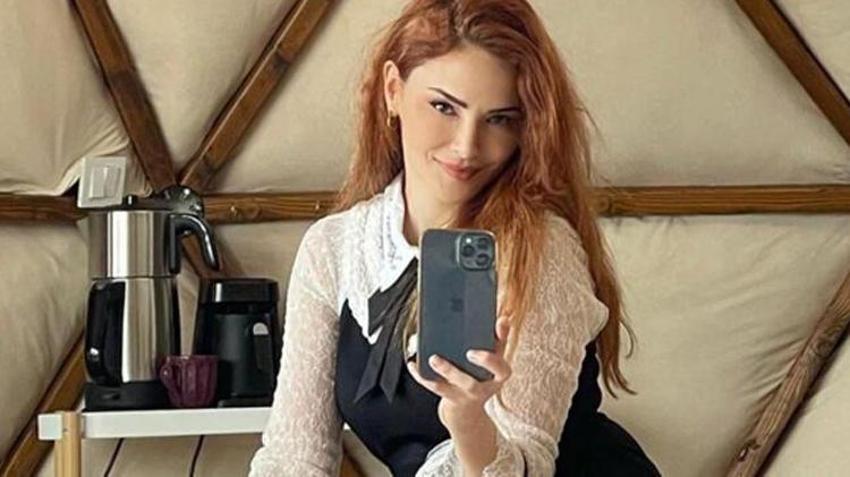 Mine Tugay'dan derin yırtmaçlı poz!