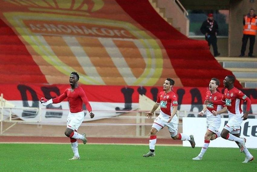 İlk transfer! 30 M.€'dan 3 M.€'ya düştü! Galatasaray 'Yeni Onyekuru'sunu' buldu!