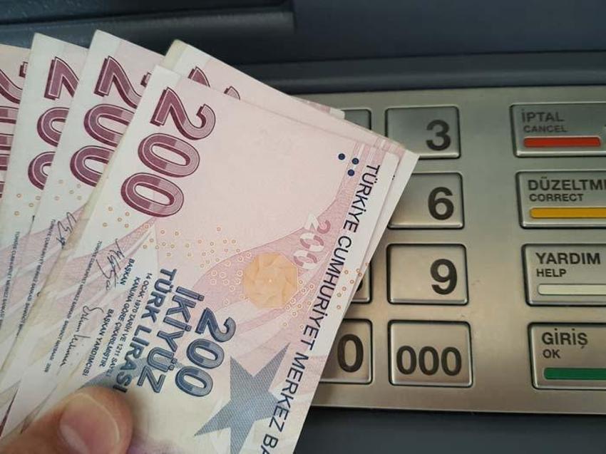 Emeklilere iyi haber! Zam geldi, 4250 TL'ye çıktı! Bankalar yeni ödemeleri resmen duyurdu, hesaplara yatıyor...