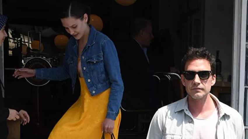 Alina Boz ve Mithat Can Özer mekana ayrı ayrı geldi! Ayrıldılar mı?