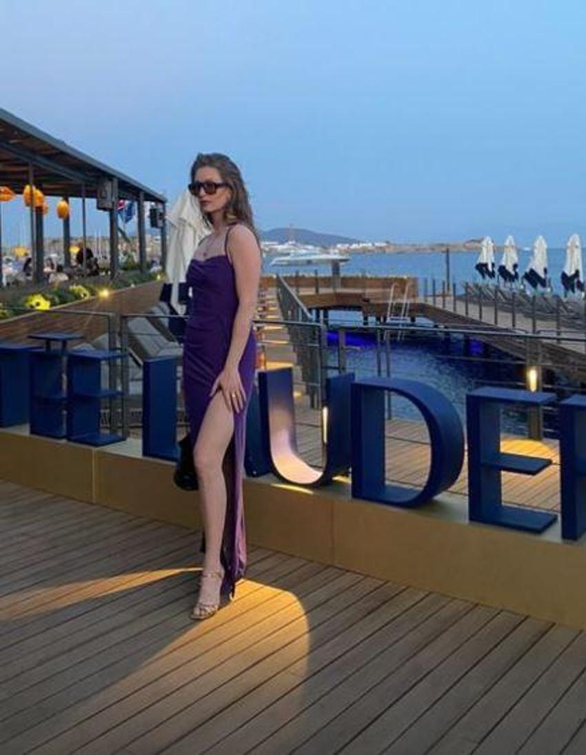 Yasemin Allen'den Tolga Güleç'le yeni paylaşım! 'Seni sevmek ne muhteşem bir şey'