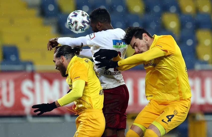 Ali Koç almaya gitmiş eli boş dönmüştü! Dursun Özbek yılın transfer sürprizine hazırlanıyor