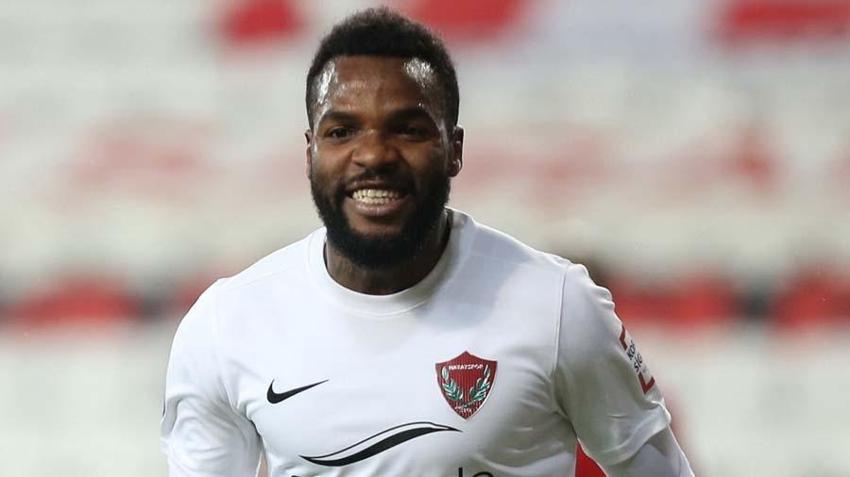 Ali Koç almaya gitmiş eli boş dönmüştü! Dursun Özbek yılın transfer sürprizine hazırlanıyor