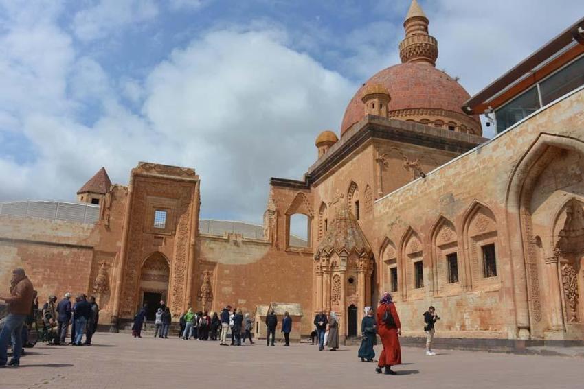 En güzel, en muhteşem ve en popüler 199 tarihi yer ve mekan! Dünyadan milyonlarca turist görmek için Türkiye'ye akın ediyor...