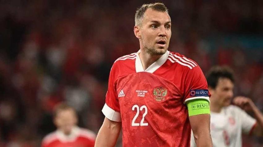 İşte Okan Buruk'un ilk transfer bombası! Menajeri İstanbul'a geldi görüşmeler başladı...
