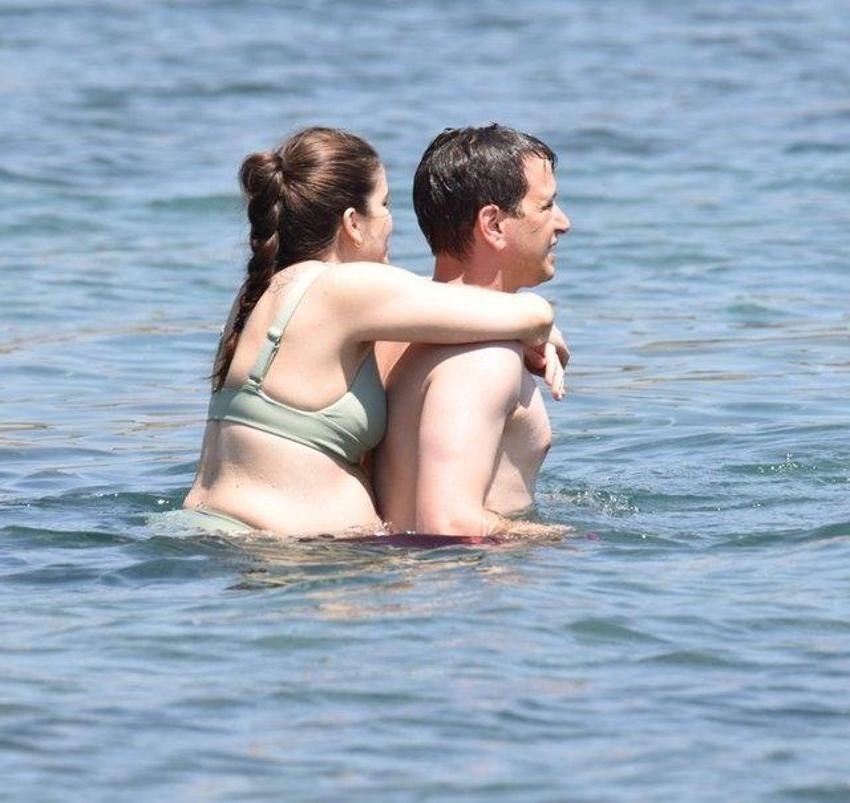 Selahattin Paşalı ile Lara Tümer sezonu Bodrum'da açtı!