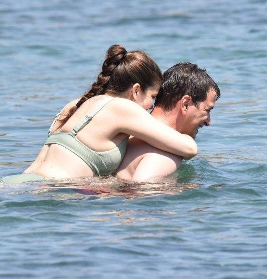 Selahattin Paşalı ile Lara Tümer sezonu Bodrum'da açtı!