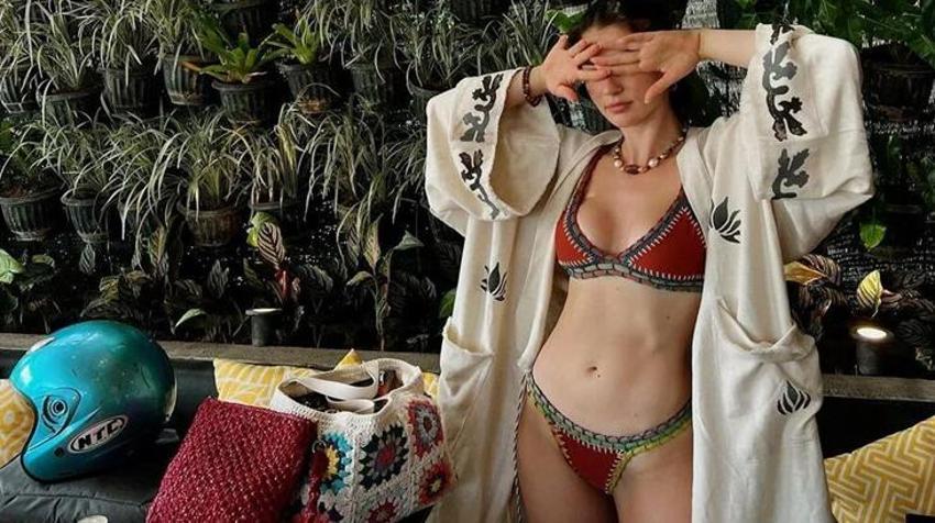 Burcu Özberk'e büyük şok! Kapıdan geri çevirdiler...