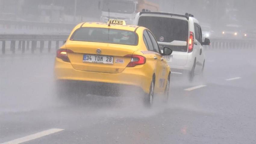 Meteoroloji'den art arda uyarılar, şiddetli geliyor! Marmara'nın doğusunda sel riski