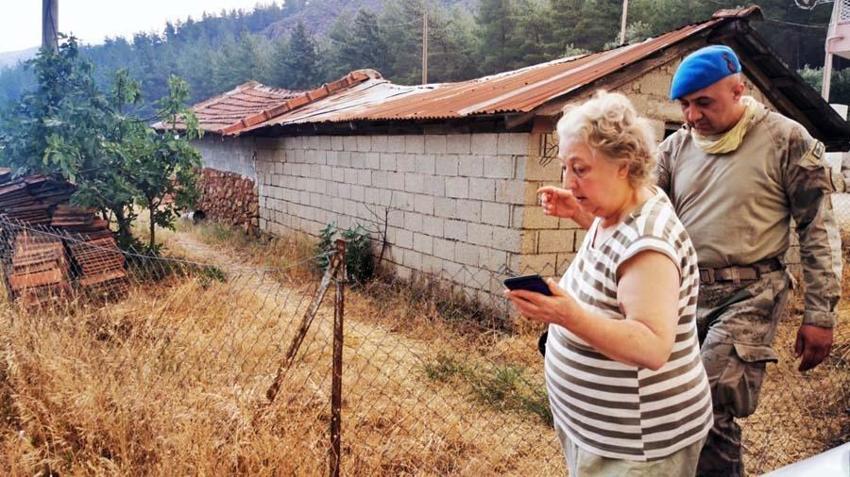 Muğla Marmaris’te orman yangını! 20 helikopter ve 14 uçakla havadan müdahale ediliyor...