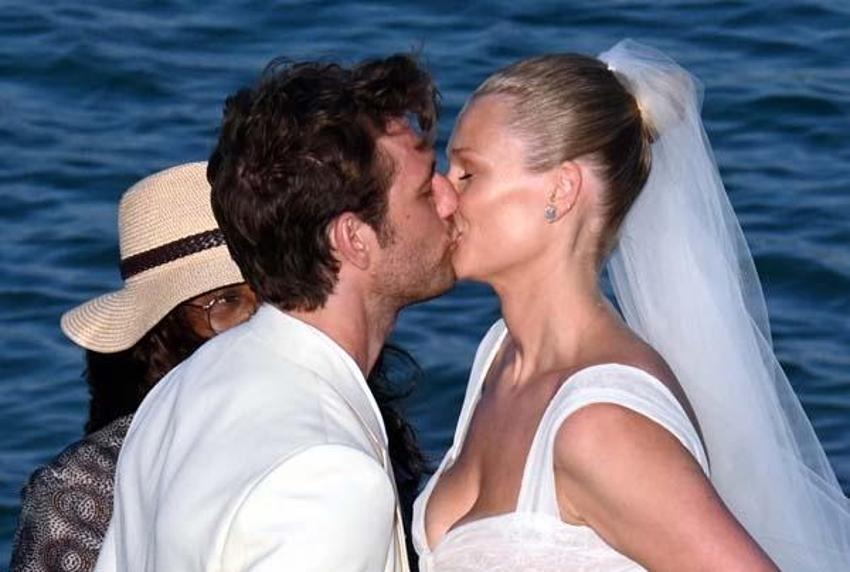 Toni Garrn ve Alex Pettyfer tekrar evlendi! Törende romantik anlar...