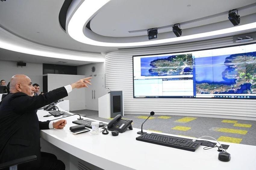 Marmaris'teki orman yangınında 3'üncü gün; alevler 5 noktada ilerliyor