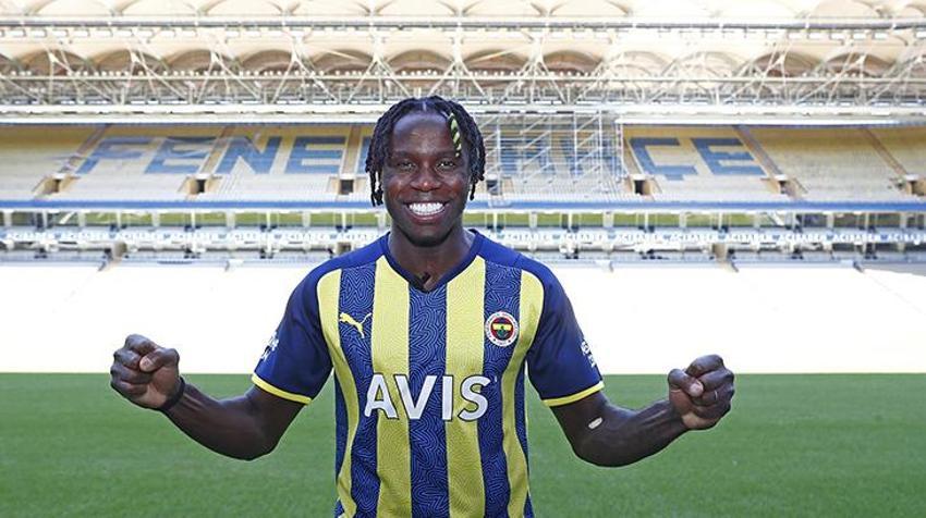 Eski Galatasaraylı Fenerbahçe yolunda! Resmi teklif yapıldı, gelirse yer yerinden oynar