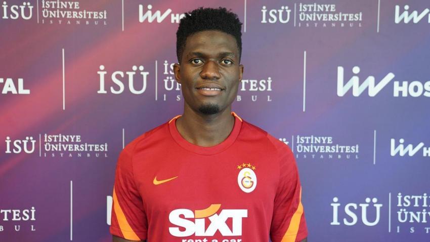 Galatasaray'da kabuk değişimi! 5 ismin bileti kesildi