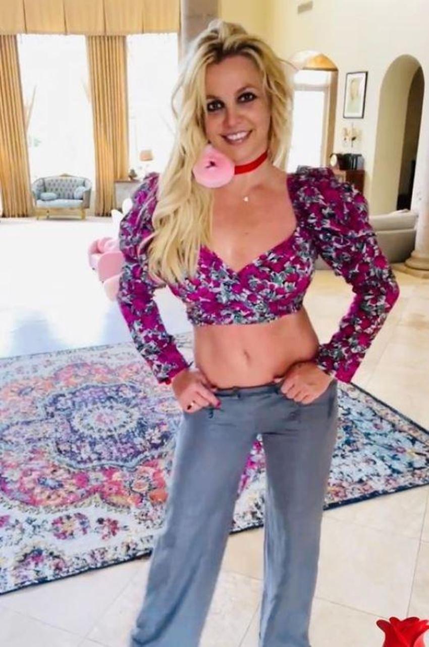 Britney Spears geri döndü! Sosyal medya yıkıldı