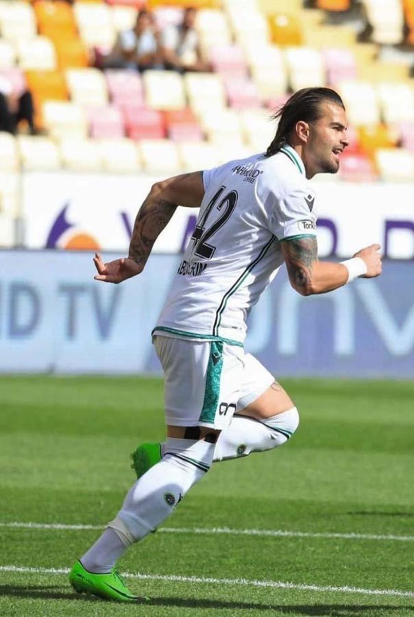 Transferde Galatasaray'dan Beşiktaş ve Fenerbahçe'ye yılın çalımı! Abdülkerim Bardakçı ve Kazımcan Karataş sarı-kırmızılılarda...