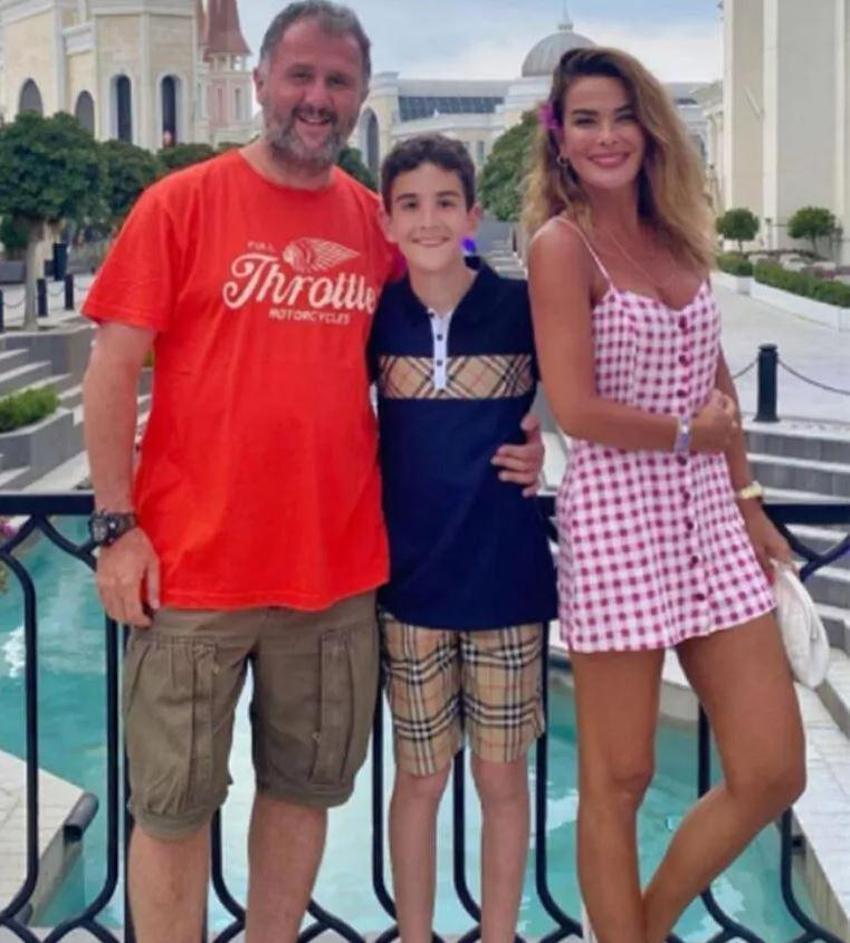 Özlem Yıldız fit vücuduyla tüm bakışları üzerinde topladı! Genç mankenlere taş çıkardı