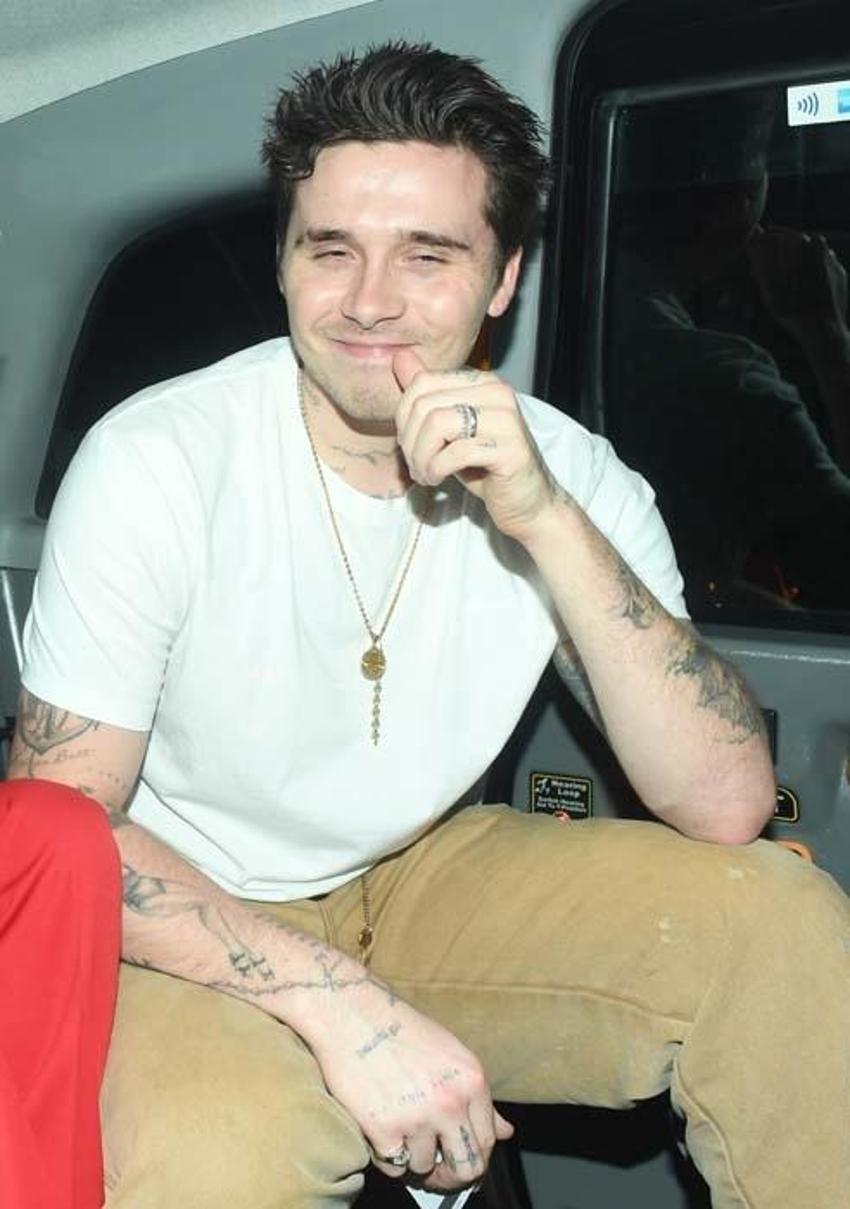 Brooklyn Beckham, karısının soyadını alınca ortalık karıştı! Gelin, kayınpederini ve kayınvalidesini eleştirdi...