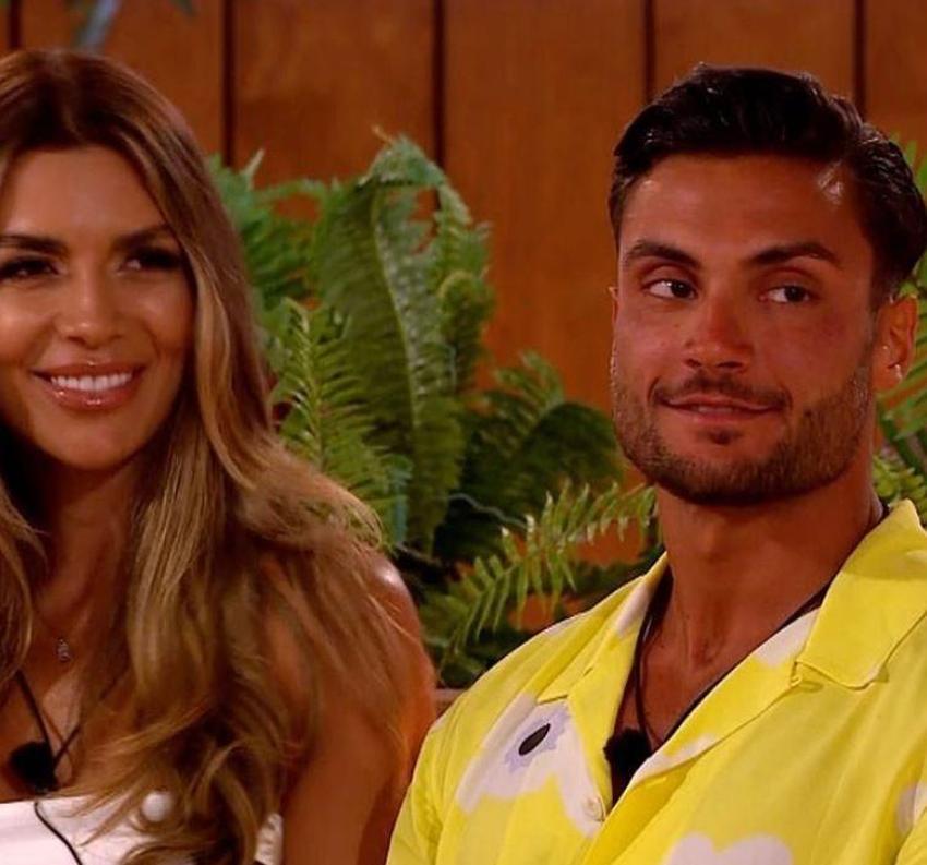 Love Island yarışmasında hile krizi! Mesajlar sızdırıldı, Türk oyuncu Ekin Su ile...