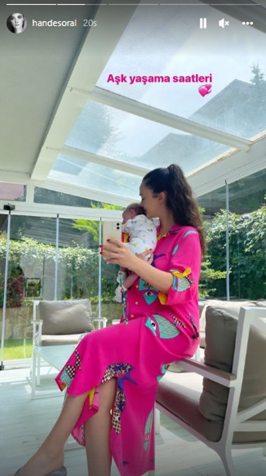 Hande Soral oğlu Ali'yi paylaştı! 'Aşk yaşama saatleri'