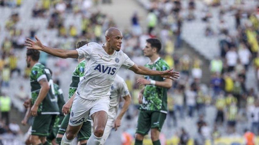 Alo ben Emre abin' transferiydi! Jorge Jesus Serdar Aziz ve Kim Min Jae var  dedi Tisserand'n hesabn kesti! - Fenerbahe Haberleri