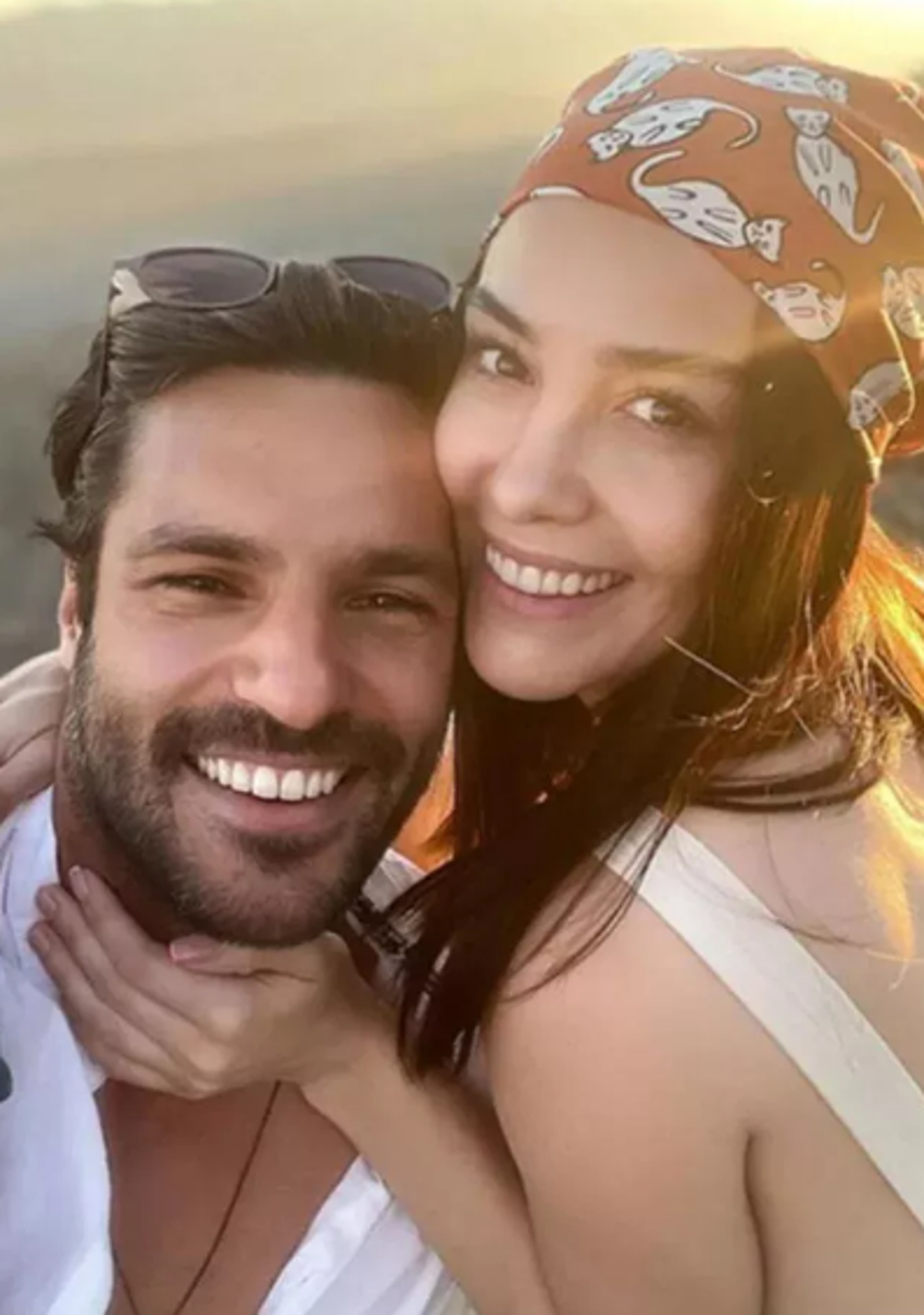 Özge Gürel ve Serkan Çayoğlu çifti nişan sonrası tatile çıktı!