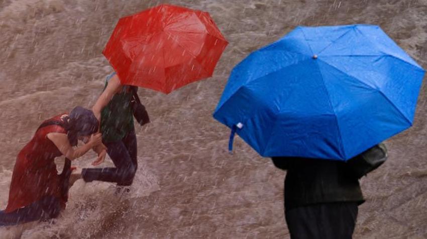 Meteoroloji'den son dakika kırmızı kodlu uyarı! 'Aşırı yağış, kuvvetli sağanak ve sel açıklaması art arda geldi, tüm birimler teyakkuza geçti...  