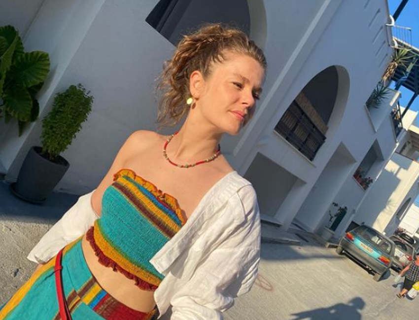 Camdaki Kız'ın Nalan'ı Burcu Biricik'ten tatil pozları!