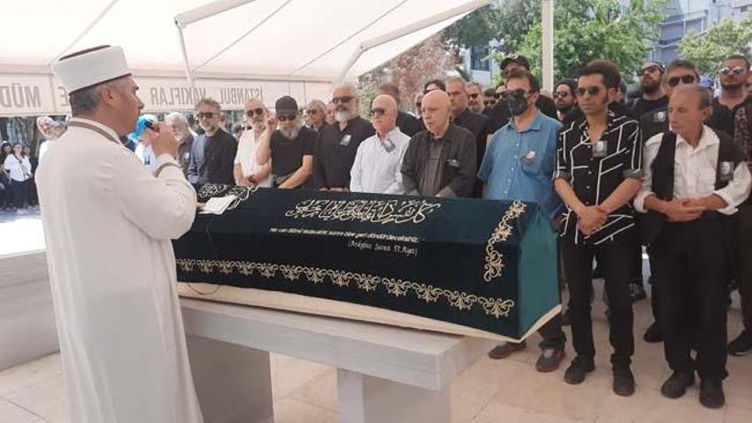 Oyuncu Osman Wöber hayatını kaybetti! Cenazede büyük vefasızlık...
