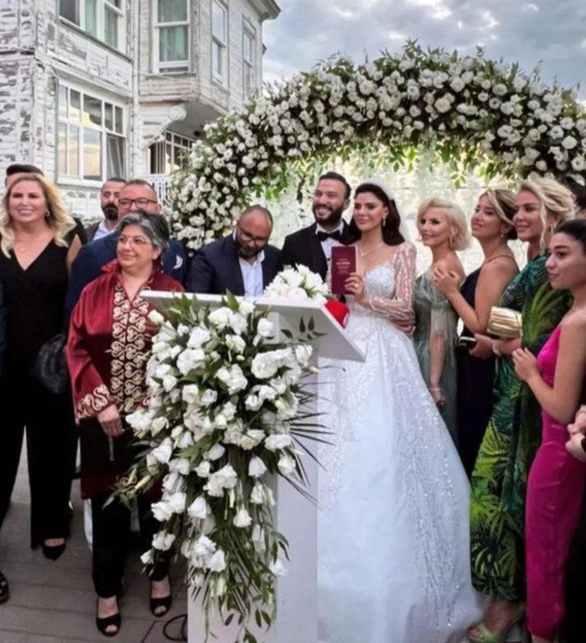 Semra Güzel ile Mülhan Tümer evlendi!