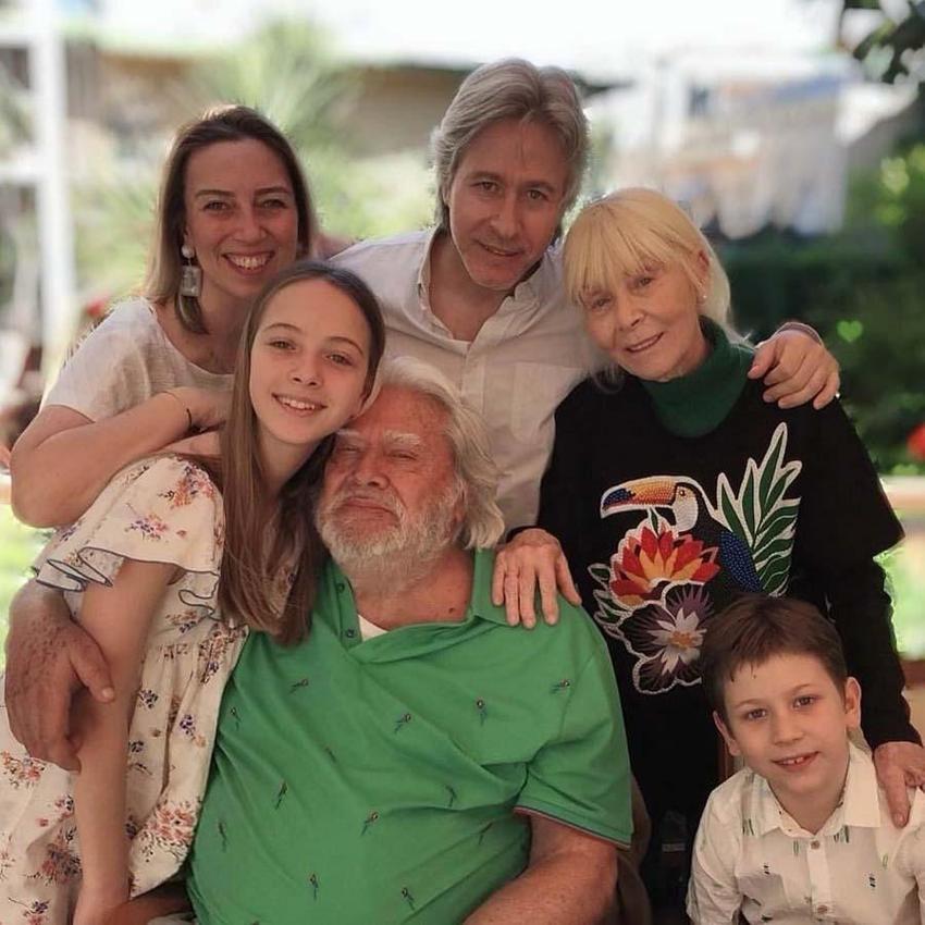 Yeşilçam'ın efsane ismi Cüneyt Arkın hayatını kaybetti! Sinemayla geçen bir ömür...