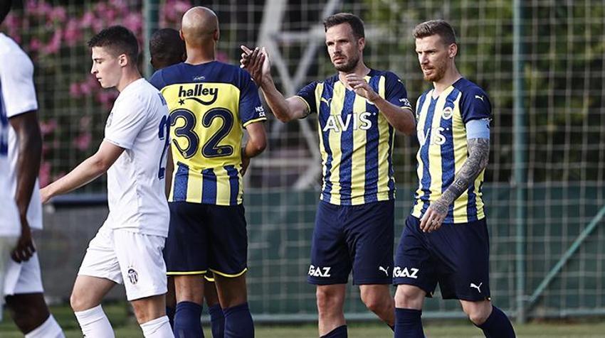 'Sen o süper yıldızı emekli mi etmeye çalışıyorsun?' homurdanmalarına sert tepki!