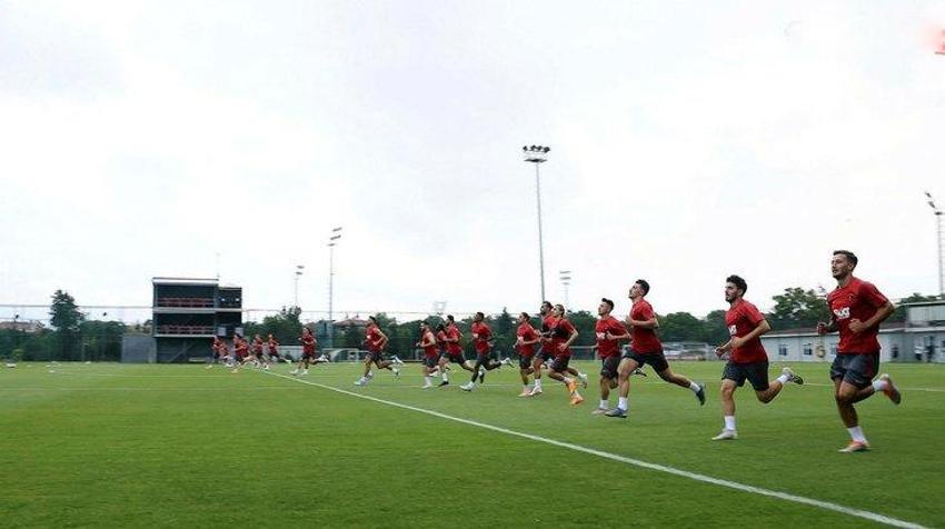 Fatih Terim onun için 'malzemecilik bile yapar' demişti! Galatasaray'da ilk ayrılık belli oldu