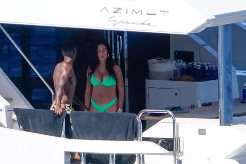 Cristiano Ronaldo ve Georgina Rodriguez tatilde! Fiziğiyle dikkat çekti...