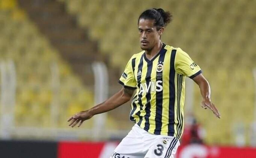 Mesut Özil'in sözleşmesinde yer alan özel maddeyi açıkladı yer yerinden oynadı!