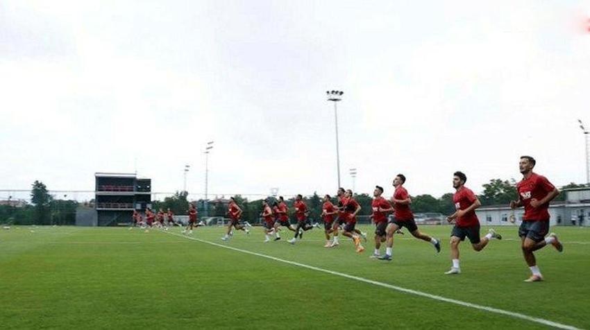 Abdurrahim Albayrak yılın transfer çalımı demişti! Okan Buruk gönderiyor! G.Saray'da 6 ayrılık