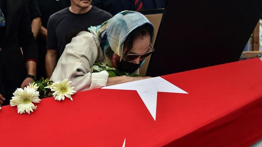 Cüneyt Arkın'a veda! Son yolculuğuna uğurlandı!