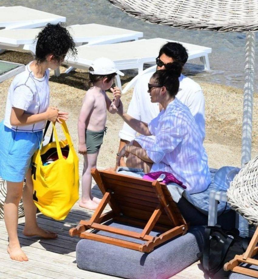 Burak Özçivit ile Fahriye Evcen'in Bodrum tatili!