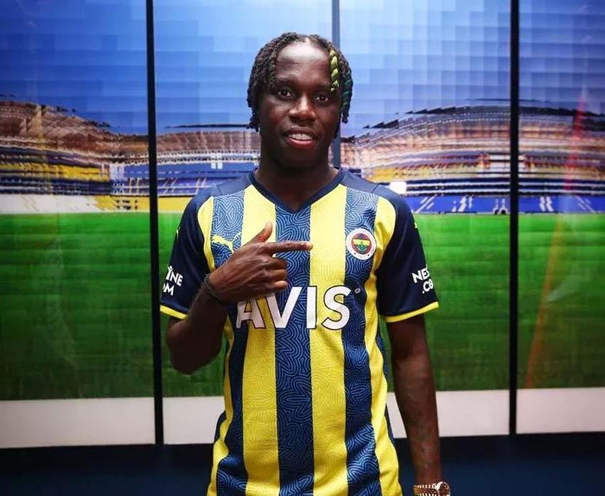 2022-2023 yaz transfer döneminde imzalar peşpeşe geldi! İşte Süper Lig'de biten güncel transferler... 