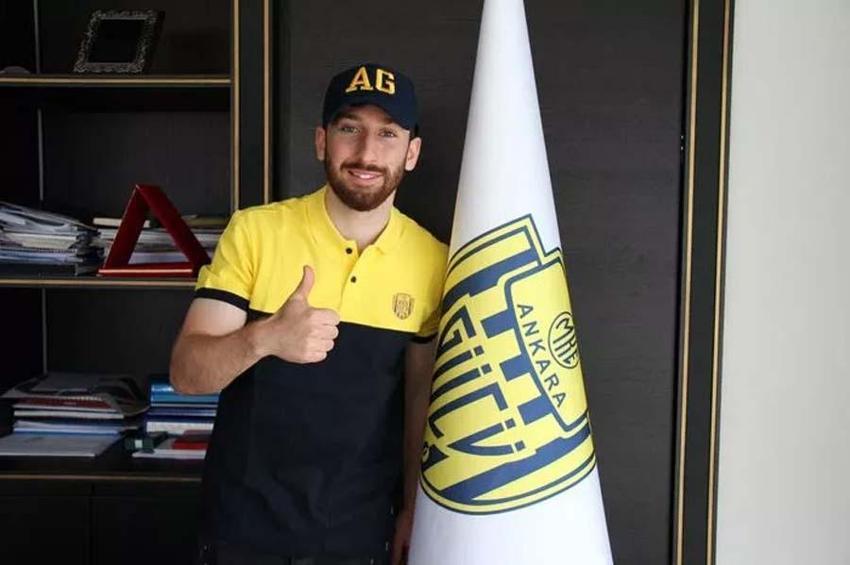 2022-2023 yaz transfer döneminde imzalar peşpeşe geldi! İşte Süper Lig'de biten güncel transferler... 