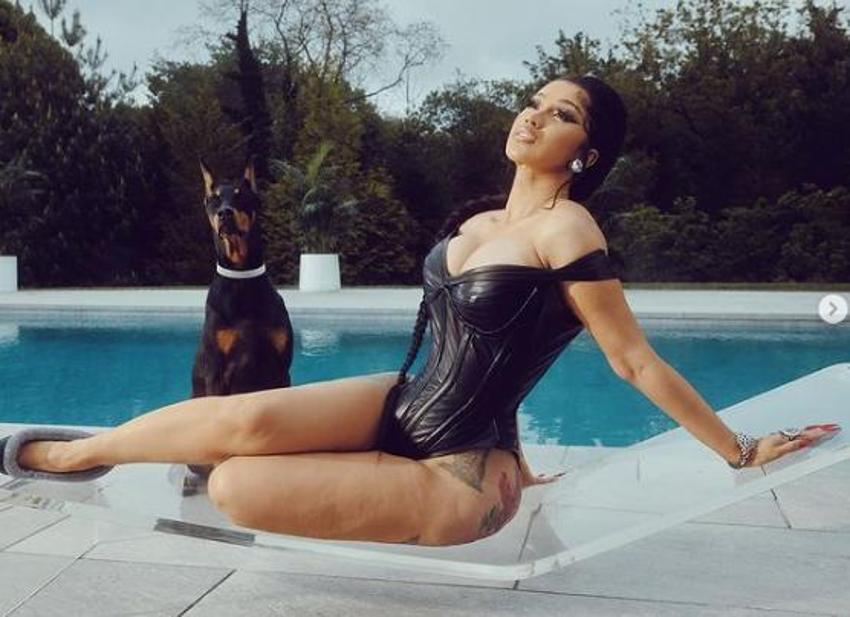 Cardi B'nin son pozları sosyal medyayı sallıyor! Hem filtreli hem filtresiz...