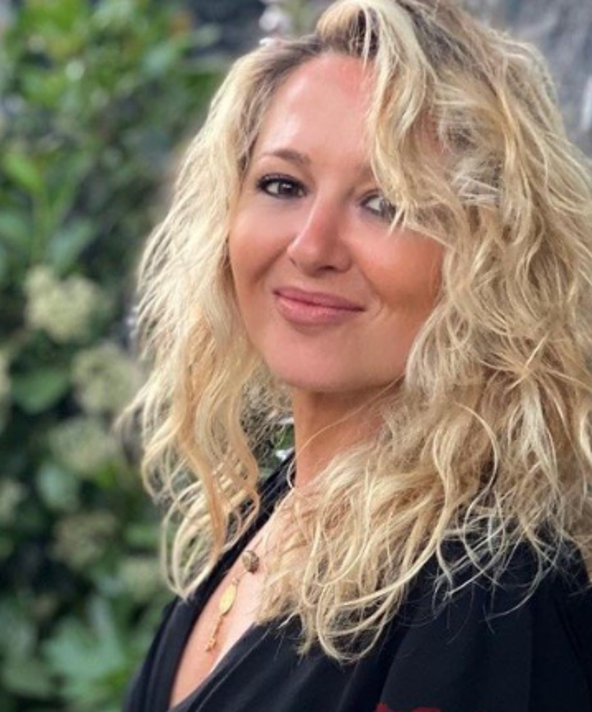 Şarkıcı Pınar Aylin'den radikal karar! Bakın nereye yerleşti...