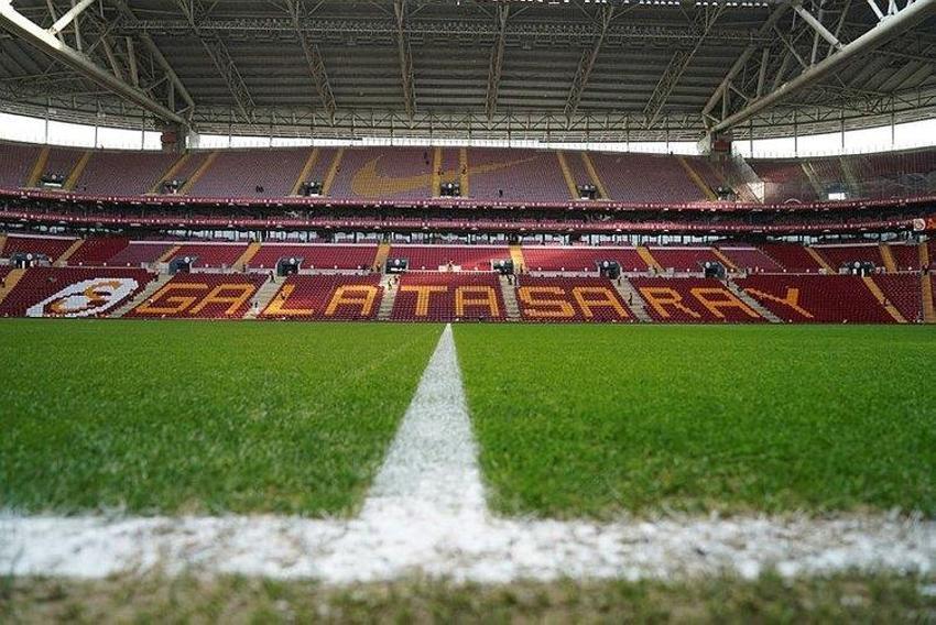 Erden Timur 12 transferin ismini tek tek açıkladı! 'G.Saray'ın çocuğuyum dedi bizden dünyaları istedi'