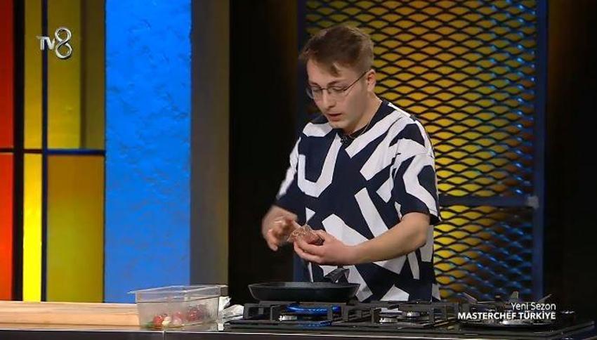 MasterChef Türkiye 2022 başladı! MasterChef Türkiye'de Mehmet şef resmen çıldırdı, elenen yarışmacıya şok: Delicesine...
