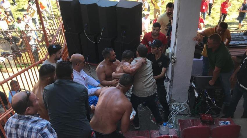 Kırkpınar'da ortalık karıştı! Şaban Yılmaz kırmızı elenince olay çıktı, Ali Gürbüz yıkıldı! Polisler müdahale etti, İsmail Balaban...