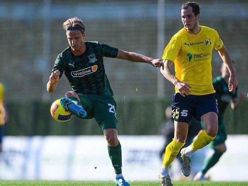 Ünal Karaman 4 yıl önce transfer etmişti! Avrupa'da rezil oldu Galatasaray'a gelmek için araya menajerini koydu