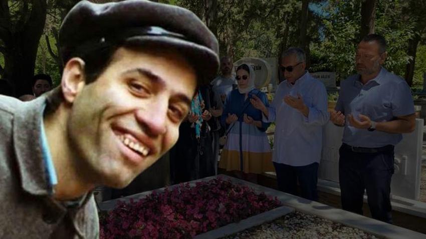 Kemal Sunal vefatının 22'nci yılında mezarı başında anıldı!