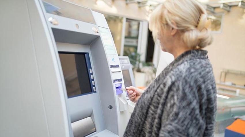 Emekli promosyonlarına büyük zam! Ek şartsız 5.000 TL, art arda duyurdular, Garanti BBVA, İş Bankası, QNB Finansbank, Akbank ve...