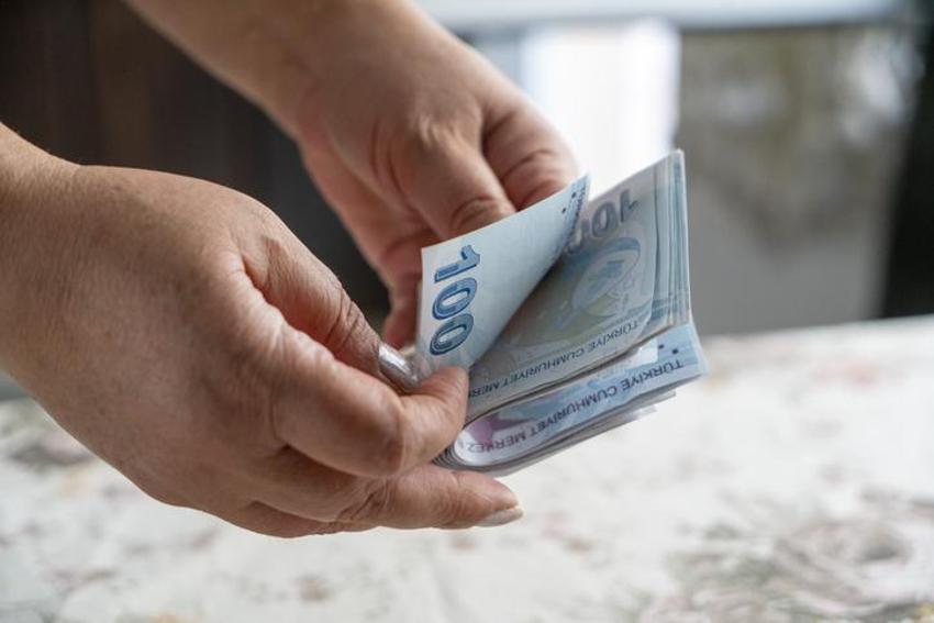 Memur maaşlarında, emekli aylık ve ikramiyelerinde büyük artış! Yeniden hesaplandı, rakamlar değişti, 1.946 TL fark çıktı